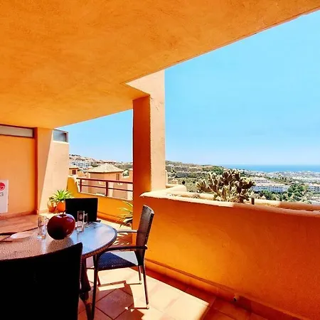 Alcores Seaviews Apartment *